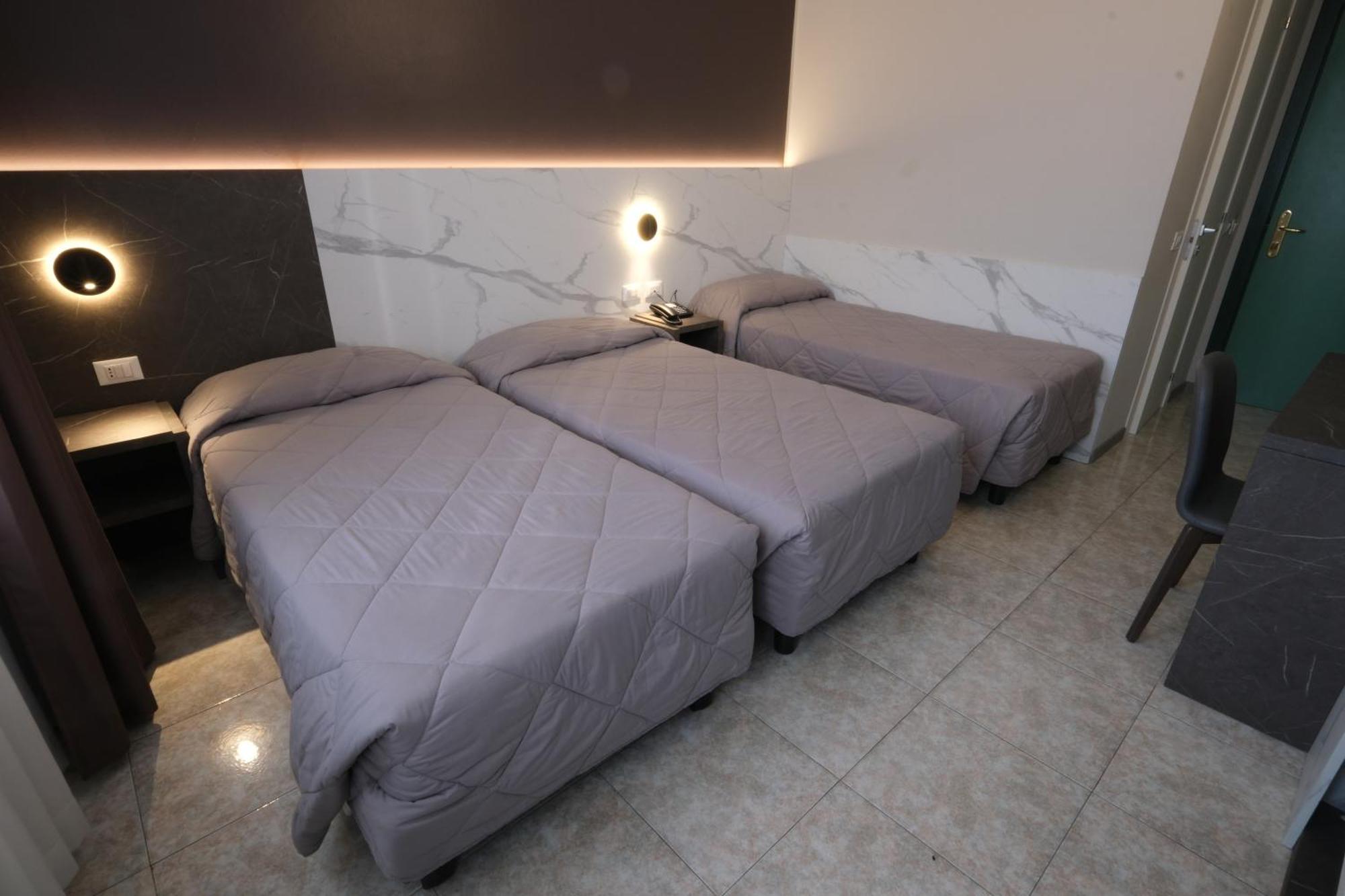 Hotel Mistral — Photos 1